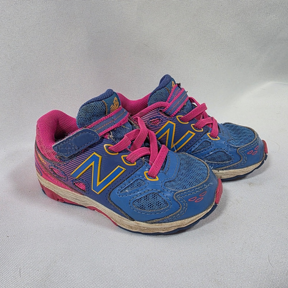 New Balance 680 Series Infant Girls Pink/Blue Athletic Shoes Size 5.5
